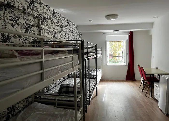 Chez Mia Paris Hostel